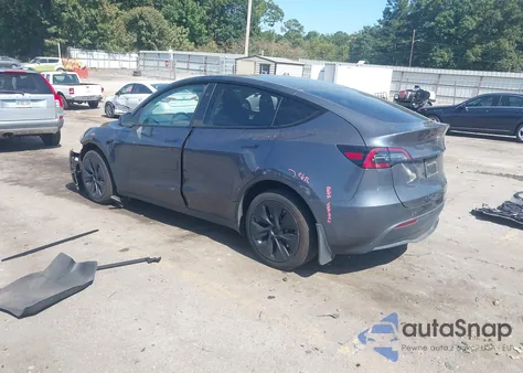 2023 Tesla Model Y Awd/Long Range Dual Motor All-Wheel Drive z USA, uszkodzony, nr VIN 7SAYGDEE2PF791592